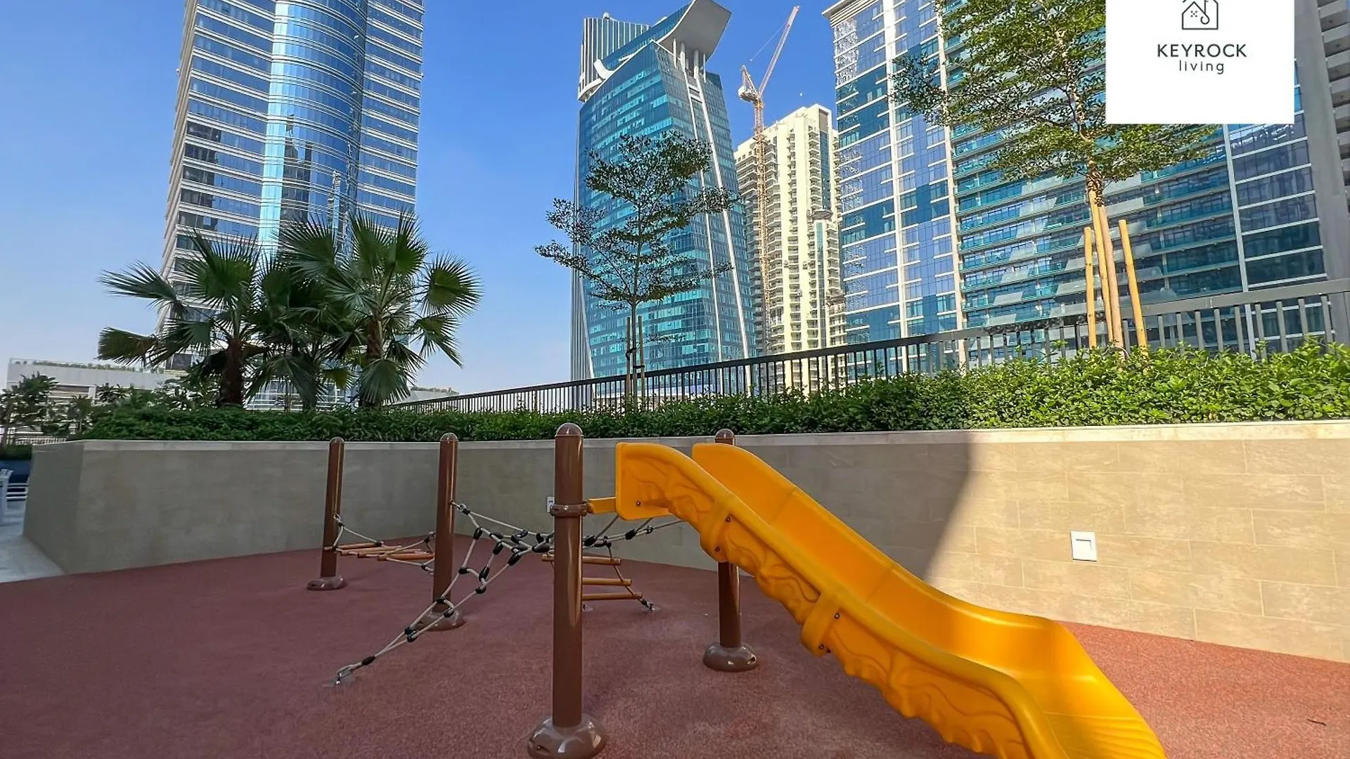 Apartment Exclusive Lakeview Haven - Zada Tower By Keyrock Living Dubai